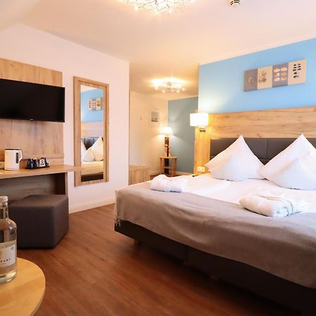 Hotel Das Kleine Glueck - Adults Only Санкт-Петер-Ординг Экстерьер фото