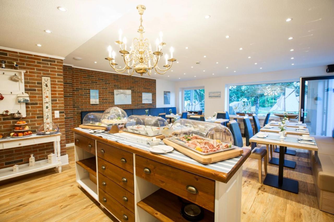 Hotel Das Kleine Glueck - Adults Only Санкт-Петер-Ординг Экстерьер фото